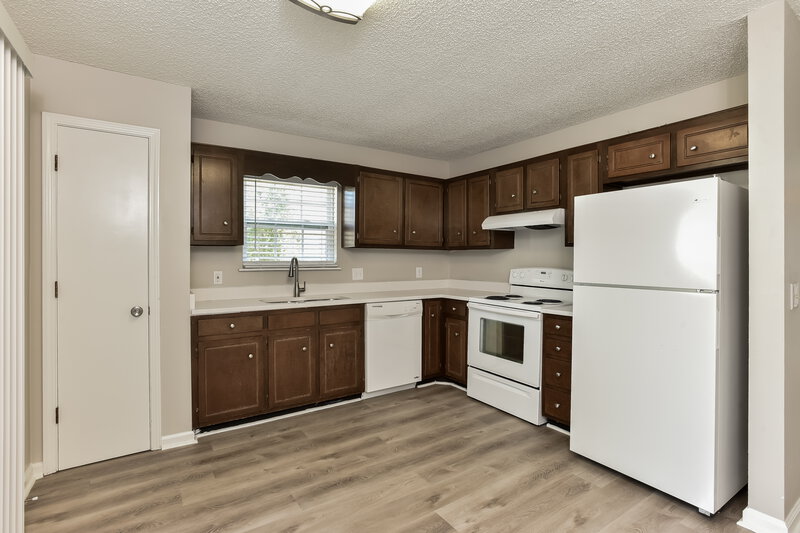 1,640/Mo, 108 Butleigh court Goodlettsville, TN 37072 Kitchen View