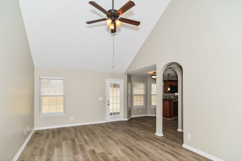 1,960/Mo, 125 Cartwright Parkway Goodlettsville, TN 37072 Living Room View 2
