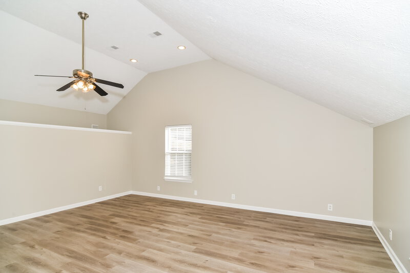 1,960/Mo, 125 Cartwright Parkway Goodlettsville, TN 37072 Bonus Room View
