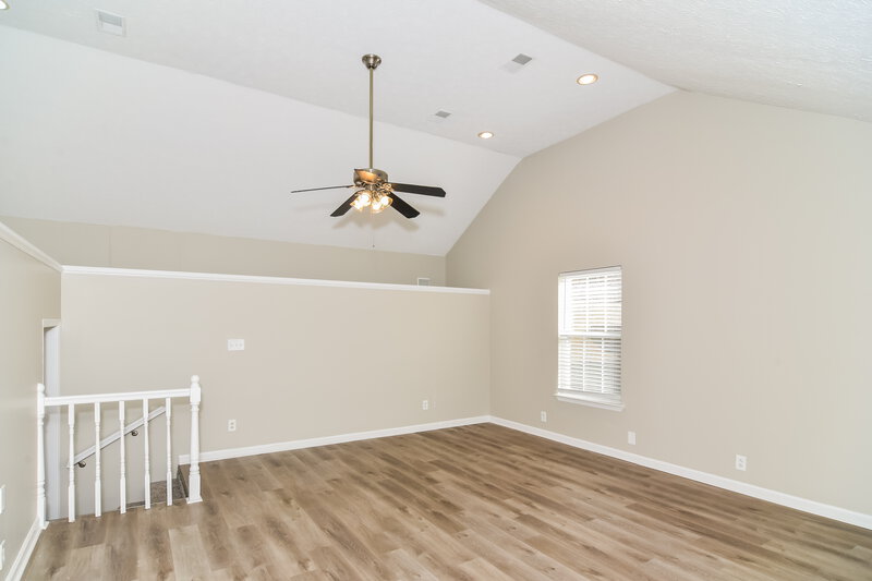 1,960/Mo, 125 Cartwright Parkway Goodlettsville, TN 37072 Bonus Room View 2