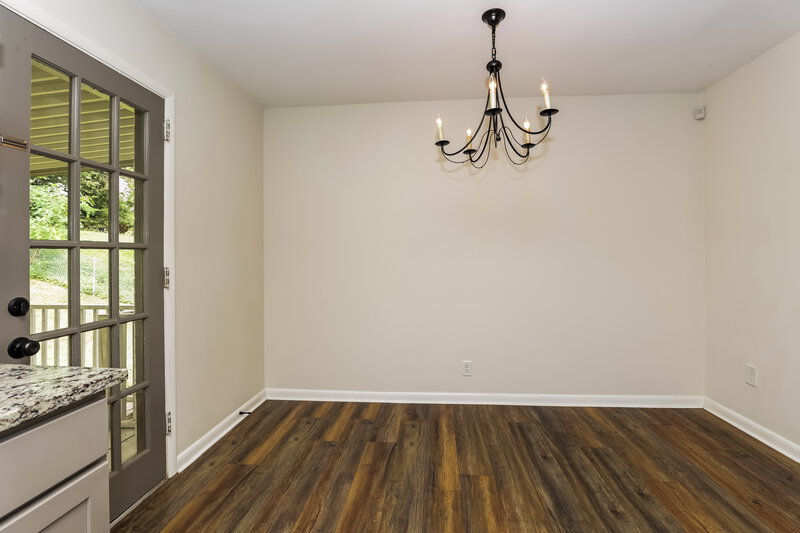 2,230/Mo, 121 Lakeside Park Drive Hendersonville, TN 37075 Dining Room View 2