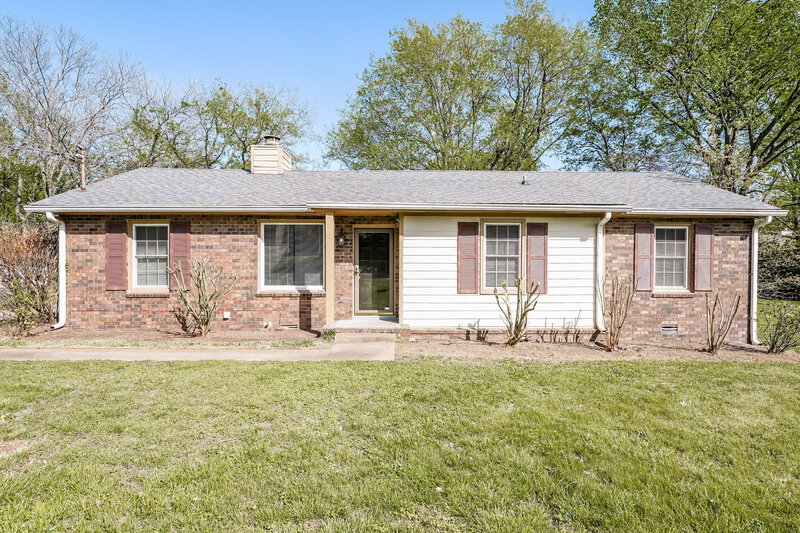 2,180/Mo, 142 Creekwood Lane Hendersonville, TN 37075 External View