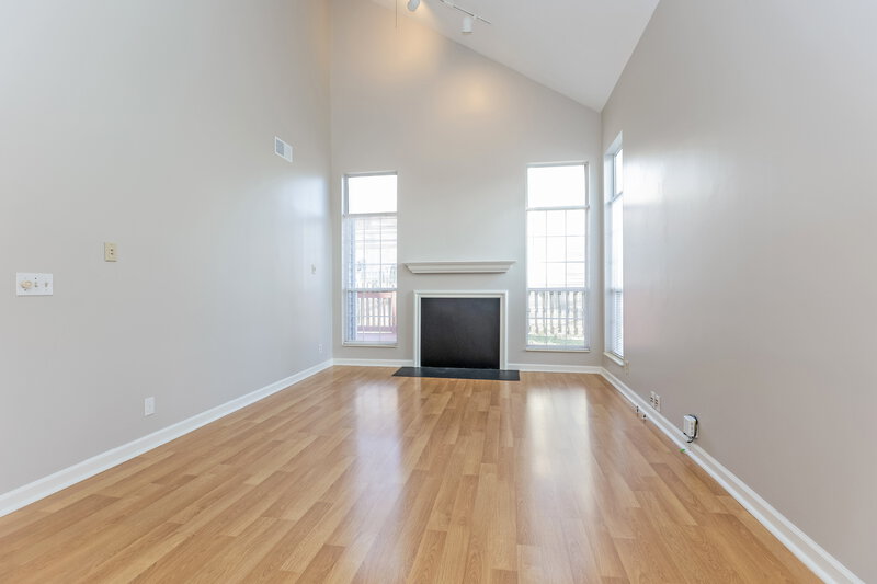 2,105/Mo, 5948 Colchester Drive Hermitage, TN 37076 Living Room View