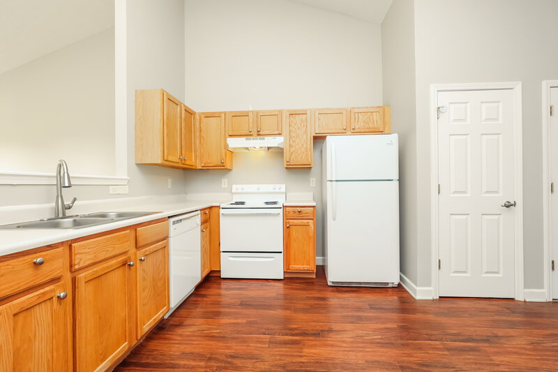 2,880/Mo, 641 Belgium Drive Hermitage, TN 37076 Kitchen View