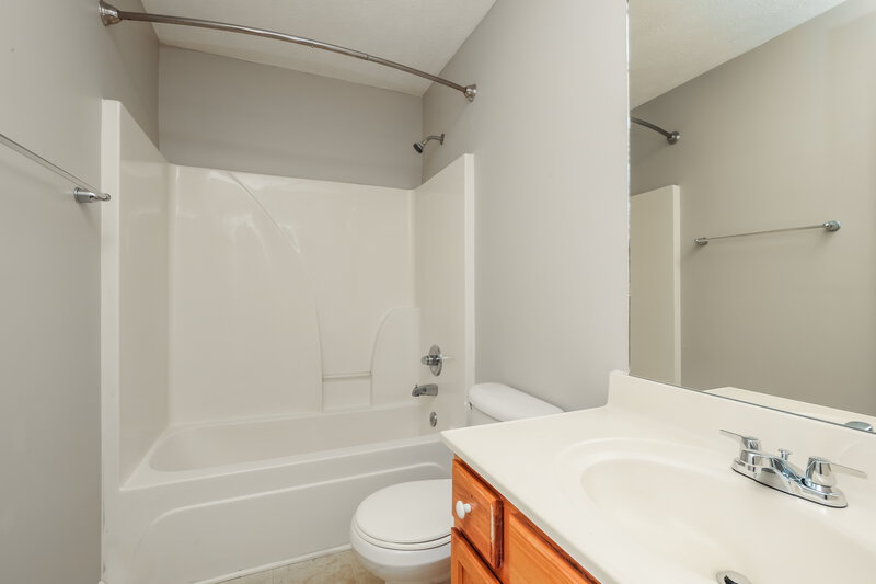 2,880/Mo, 641 Belgium Drive Hermitage, TN 37076 Bathroom View 3