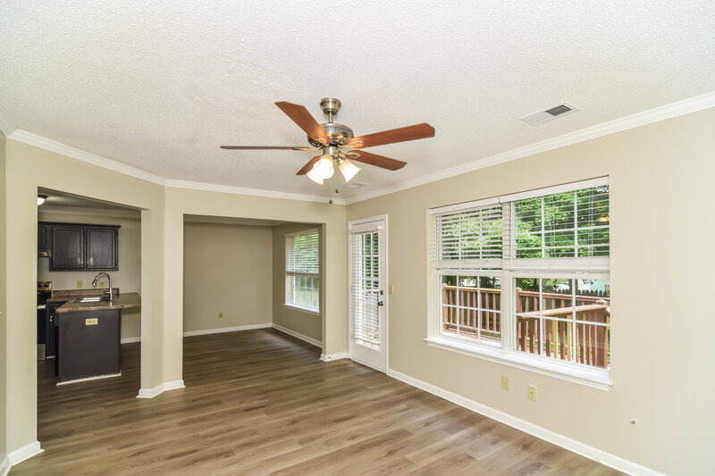 1,900/Mo, 432 Cedar Park Circle La Vergne, TN 37086 Living Room View 3