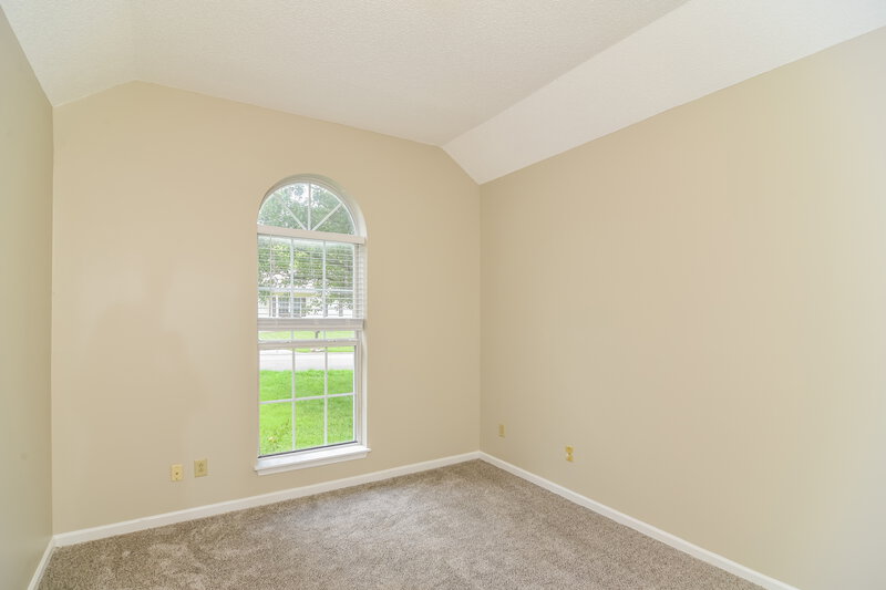 1,900/Mo, 432 Cedar Park Circle La Vergne, TN 37086 Main Bedroom View