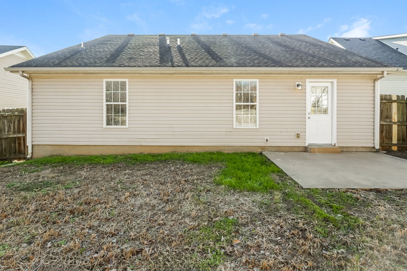 1,705/Mo, 1115 Sima Shabat Court La Vergne, TN 37086 Rear View