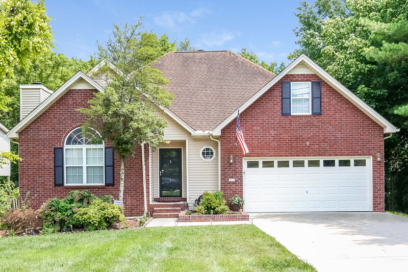 2,084/Mo, 530 Woodland Hills Drive La Vergne, TN 37086 External View