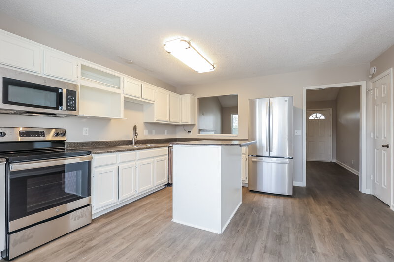 1,785/Mo, 1437 Mohawk Trail Madison, TN 37115 Kitchen View 2