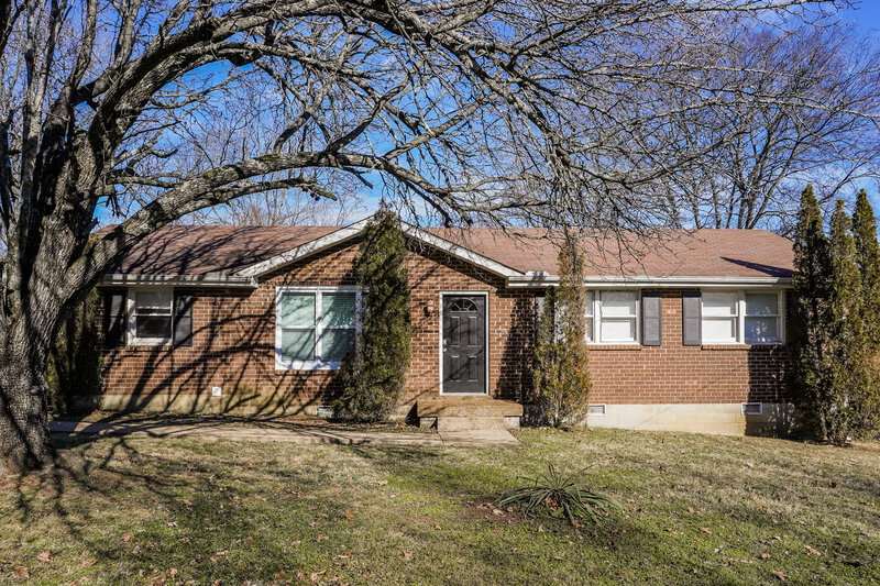 1,895/Mo, 621 Farview Drive Madison, TN 37115 External View