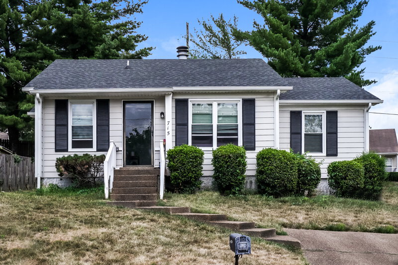 1,690/Mo, 715 Heritage Square Drive Madison, TN 37115 External View