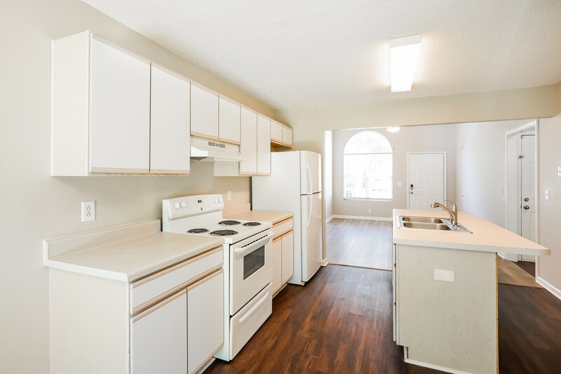 1,815/Mo, 1464 Rochester Drive Murfreesboro, TN 37130 Kitchen View 2