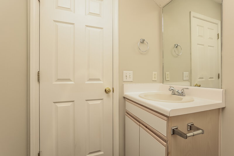 2,740/Mo, 1464 Rochester Drive Murfreesboro, TN 37130 Bathroom View