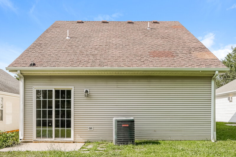 1,815/Mo, 1464 Rochester Drive Murfreesboro, TN 37130 Rear View