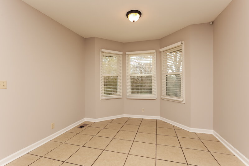 1,960/Mo, 2406 Hillmont Drive Murfreesboro, TN 37129 Breakfast Nook View