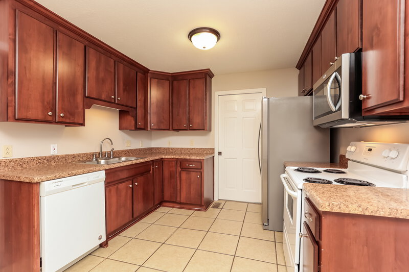 1,960/Mo, 2406 Hillmont Drive Murfreesboro, TN 37129 Kitchen View