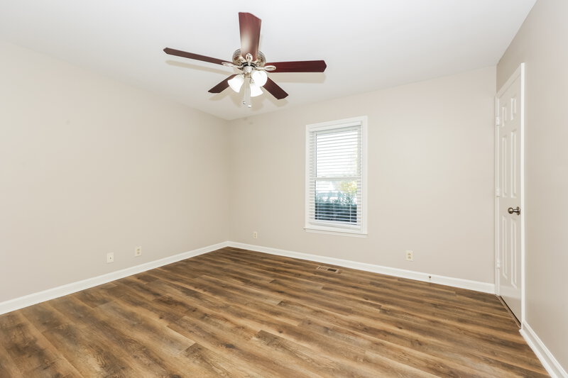 2,045/Mo, 2813 Edward Court Murfreesboro, TN 37129 Main Bedroom View