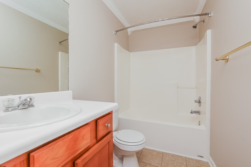 2,065/Mo, 4860 Nina Marie Avenue Murfreesboro, TN 37129 Bathroom View