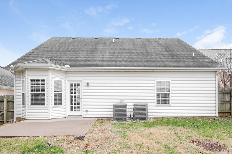 2,065/Mo, 4860 Nina Marie Avenue Murfreesboro, TN 37129 Rear View