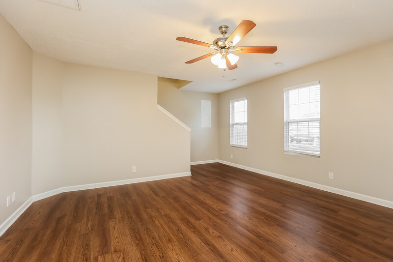 1,595/Mo, 917 Crystal Bear Trail Murfreesboro, TN 37128 Living Room View 2