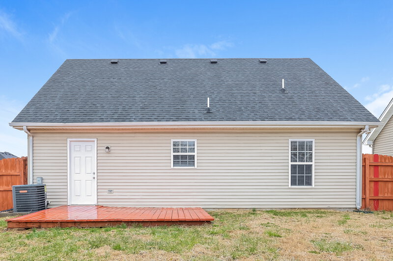 1,595/Mo, 917 Crystal Bear Trail Murfreesboro, TN 37128 Rear View