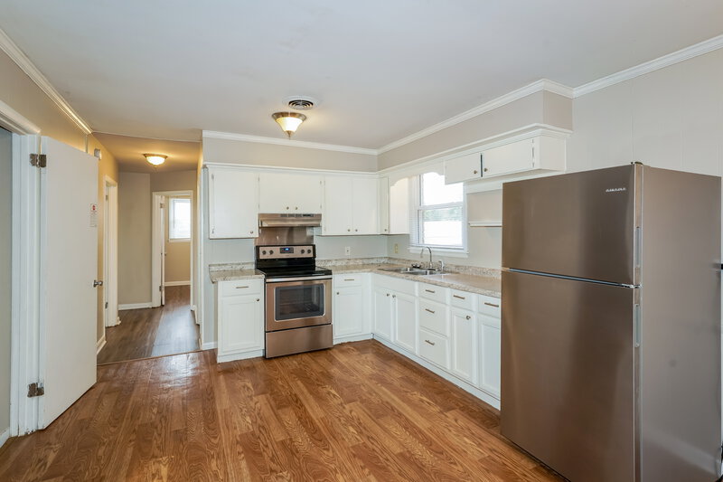1,775/Mo, 4131 Farmview Drive Nashville, TN 37218 Kitchen View