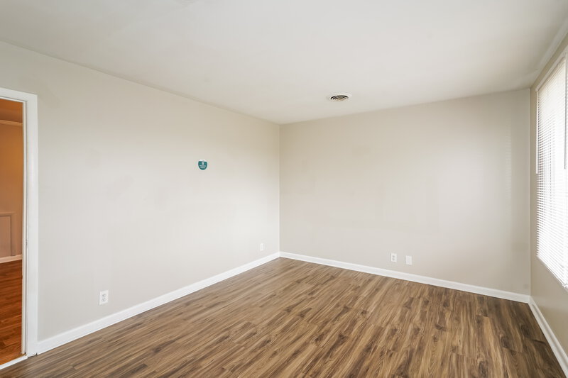 1,775/Mo, 4131 Farmview Drive Nashville, TN 37218 Main Bedroom View