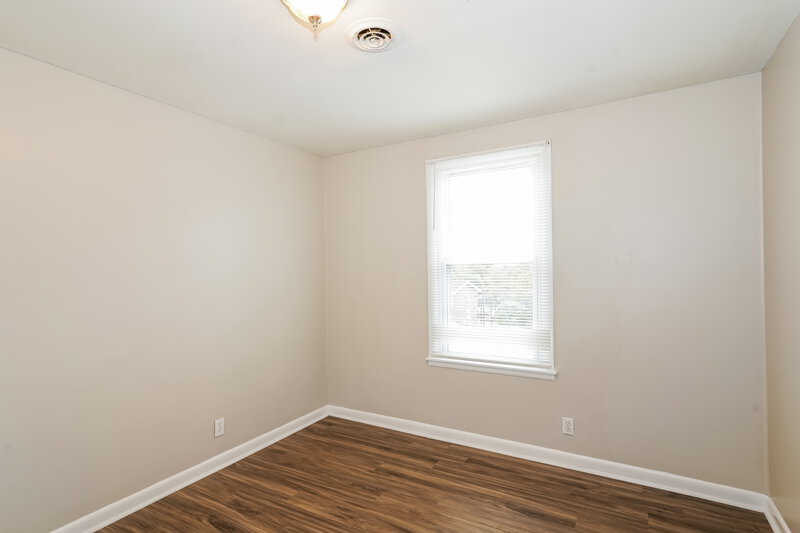 1,775/Mo, 4131 Farmview Drive Nashville, TN 37218 Bedroom View 4