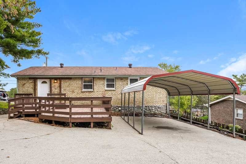 1,775/Mo, 4131 Farmview Drive Nashville, TN 37218 Rear View