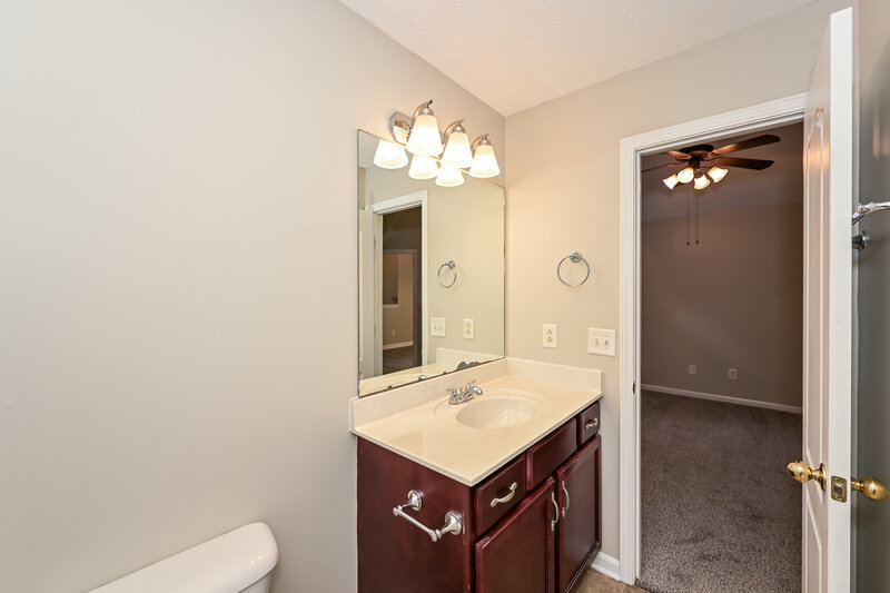 1,880/Mo, 428 Brownstone Street Old Hickory, TN 37138 Main Bathroom View 2
