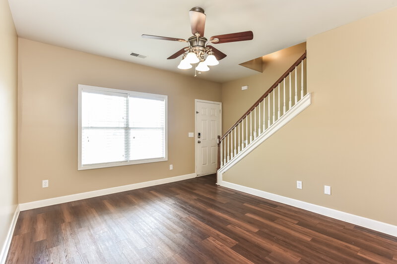 2,185/Mo, 6005 Raven Court Spring Hill, TN 37174 Living Room View 2