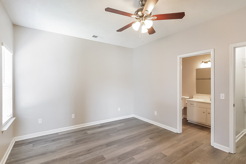 2,200/Mo, 2701 Pepperdine Dr Murfreesboro, TN 37128 Main Bedroom View