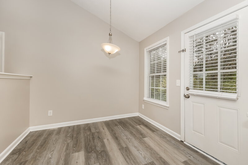 1,700/Mo, 1585 Ridgemont Dr La Vergne, TN 37086 Dining Room View