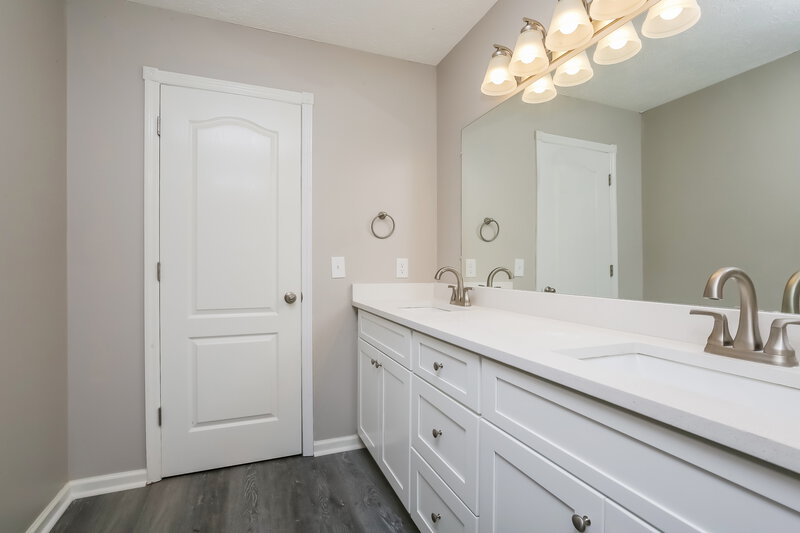 2,220/Mo, 2431 English Hill Dr Murfreesboro, TN 37130 Bathroom View