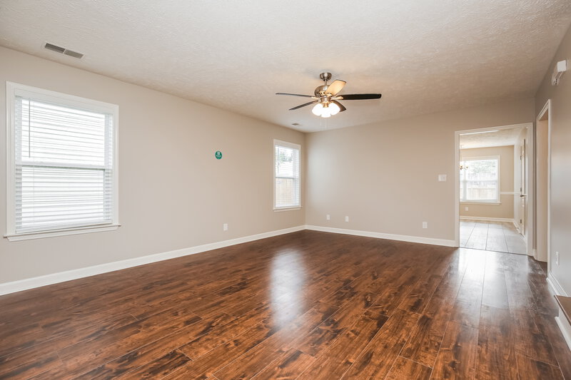 3,060/Mo, 1632 Beaconcrest Cir Murfreesboro, TN 37128 Living Room View