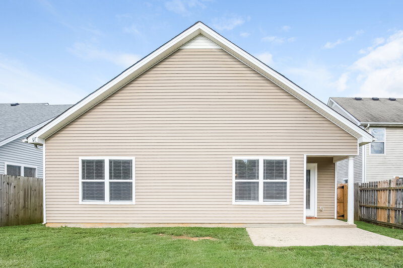 3,060/Mo, 1632 Beaconcrest Cir Murfreesboro, TN 37128 Rear View