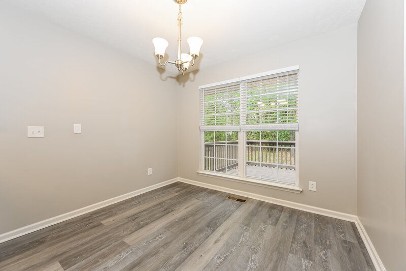 2,340/Mo, 5904 Banning Cir Antioch, TN 37013 Dining Room View