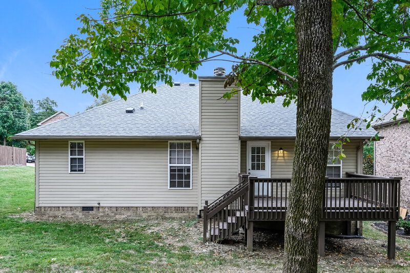 2,340/Mo, 5904 Banning Cir Antioch, TN 37013 Rear View