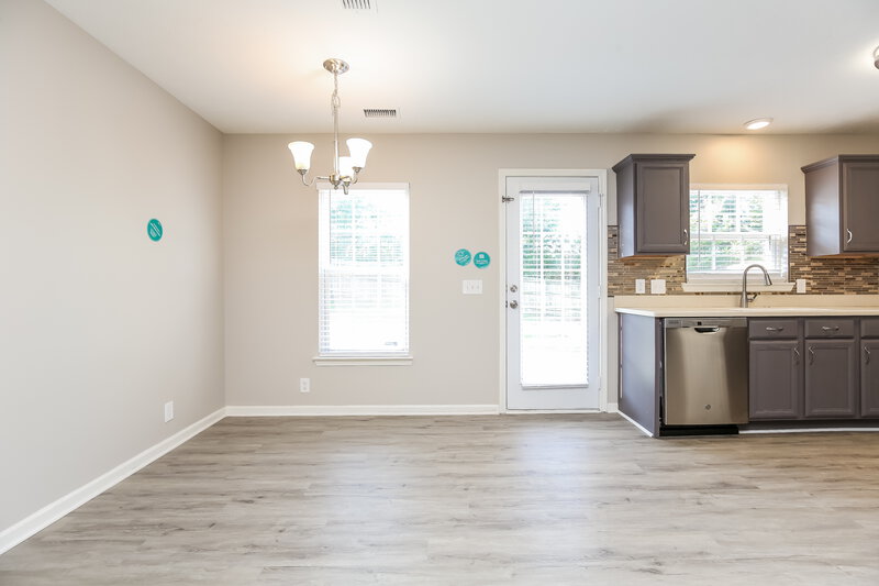 2,990/Mo, 7016 Zither Ln La Vergne, TN 37086 Dining Room View