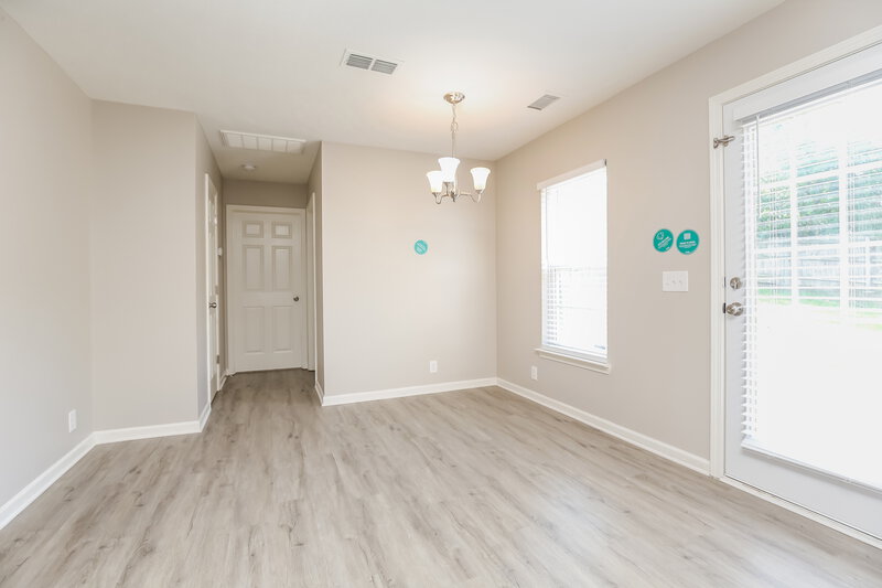 2,990/Mo, 7016 Zither Ln La Vergne, TN 37086 Dining Room View 2