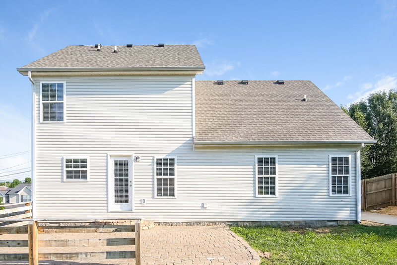 2,990/Mo, 7016 Zither Ln La Vergne, TN 37086 Rear View