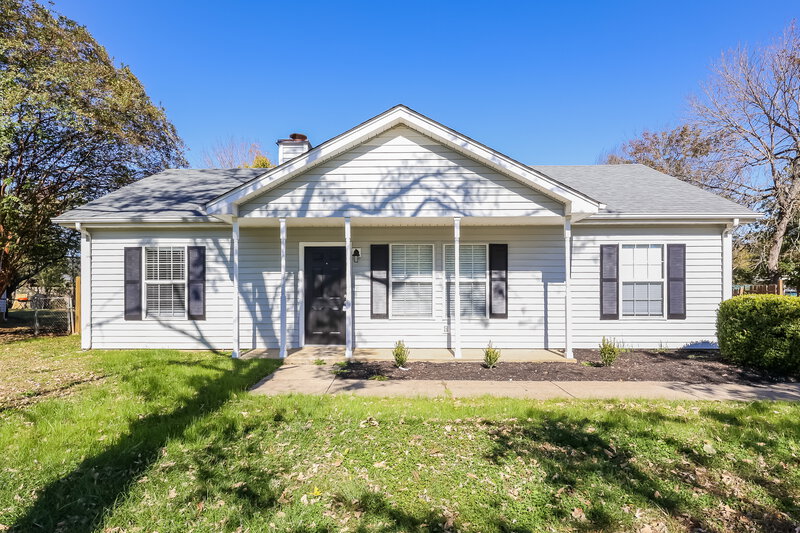 2,210/Mo, 108 Riverwood Dr La Vergne, TN 37086 External View