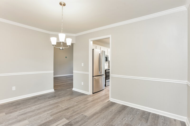 2,110/Mo, 3004 W Towne Village Ct Antioch, TN 37013 Dining Room View 2