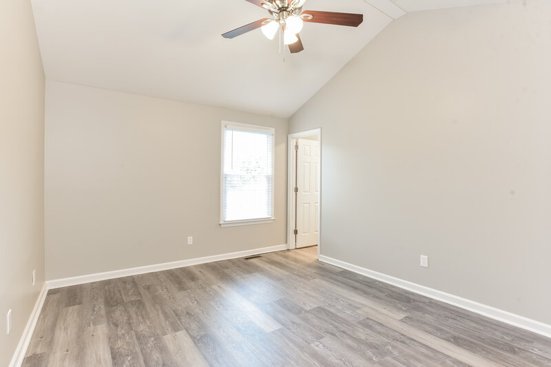 2,110/Mo, 3004 W Towne Village Ct Antioch, TN 37013 Main Bedroom View