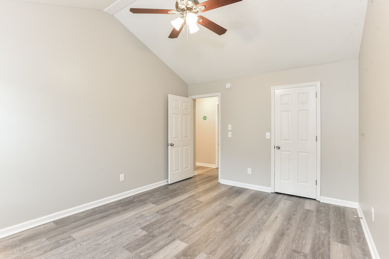 2,110/Mo, 3004 W Towne Village Ct Antioch, TN 37013 Main Bedroom View 2