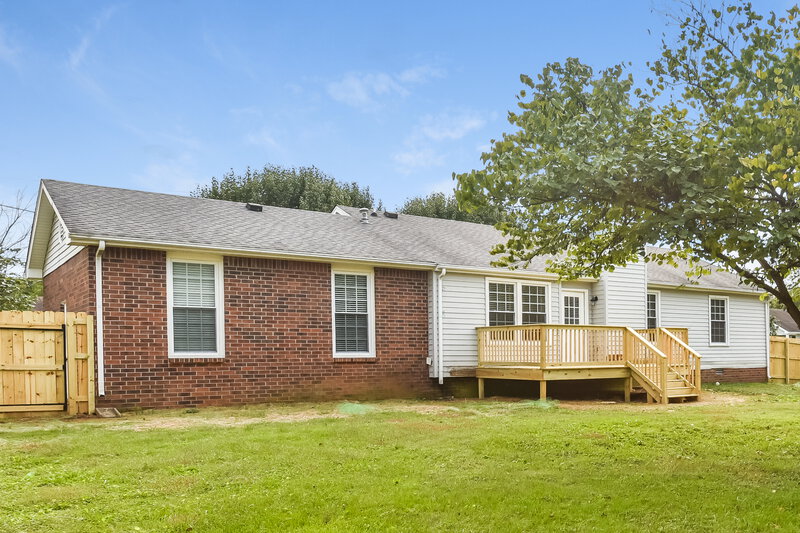 2,110/Mo, 3004 W Towne Village Ct Antioch, TN 37013 Rear View