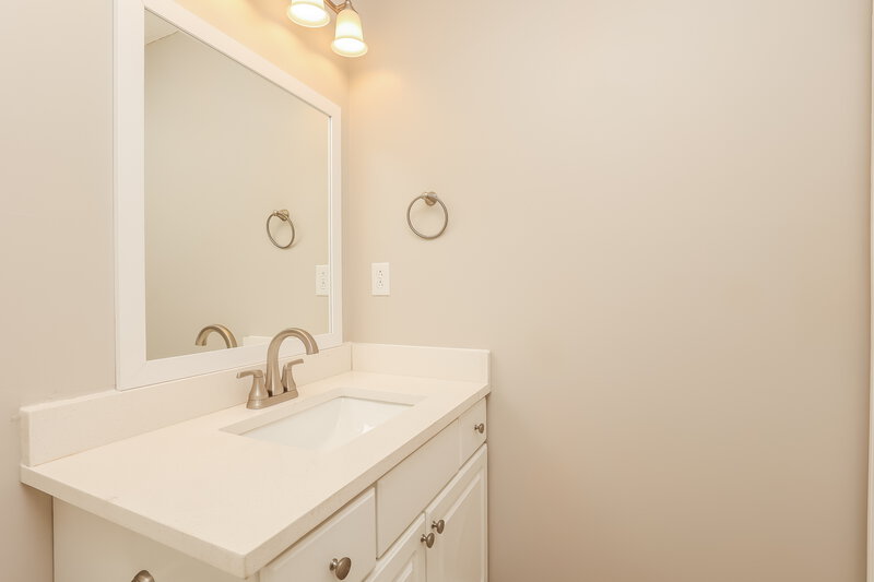 2,020/Mo, 2304 Edge O Lake Dr Antioch, TN 37013 Powder Room View