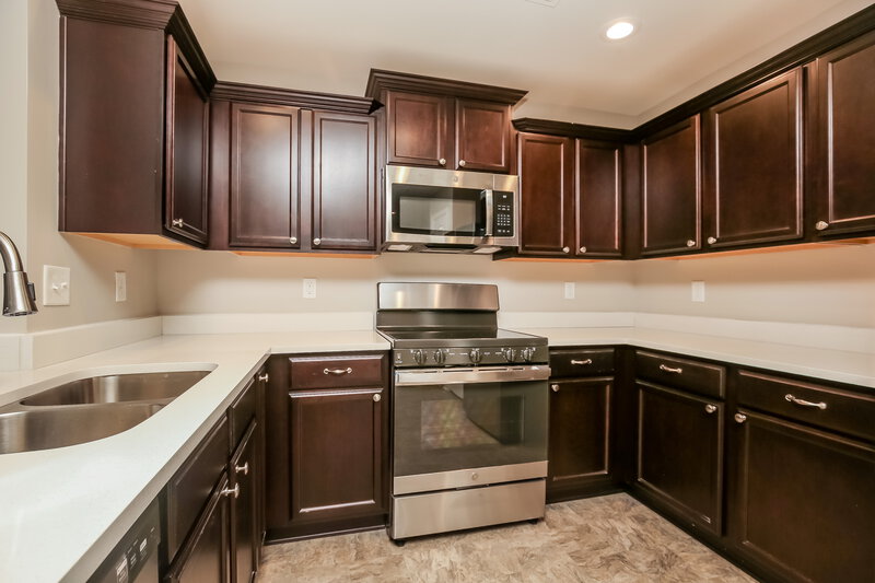 2,110/Mo, 2136 Longhunter Chase Dr Spring Hill, TN 37174 Kitchen View