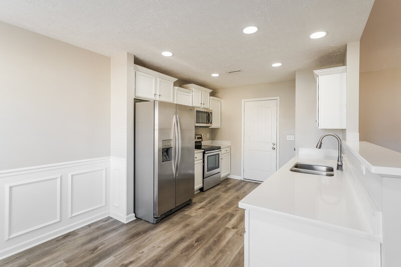 1,860/Mo, 1711 Bellamy Ln Murfreesboro, TN 37128 Kitchen View 2